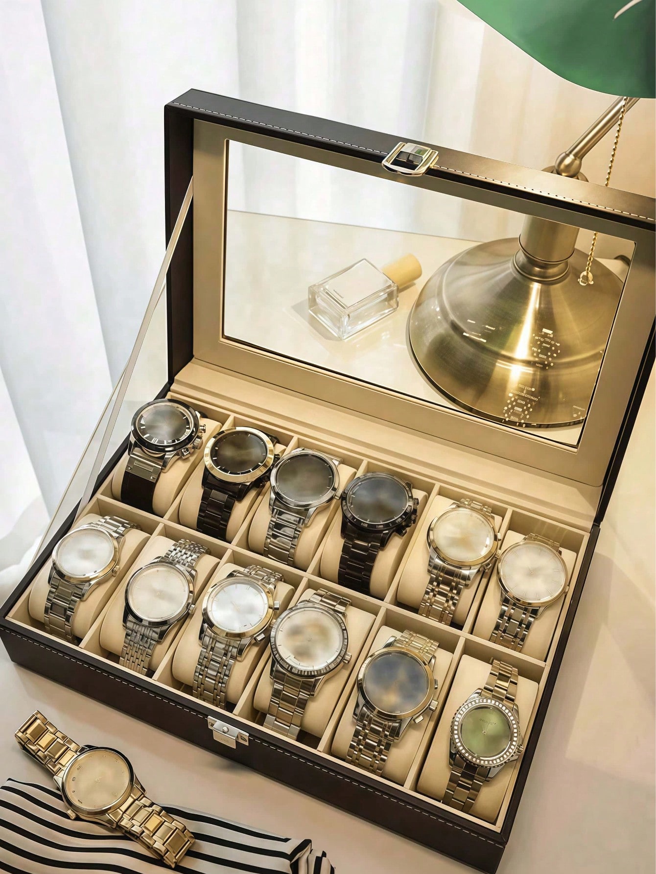 Leather Watch Box with Lock, L - đánh giá và giá Token Tray Organizer